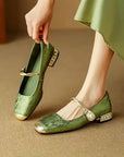 Naila Pumps