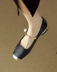 Naila Pumps