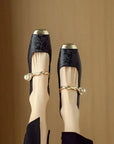 Naila Pumps