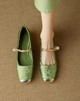 Naila Pumps